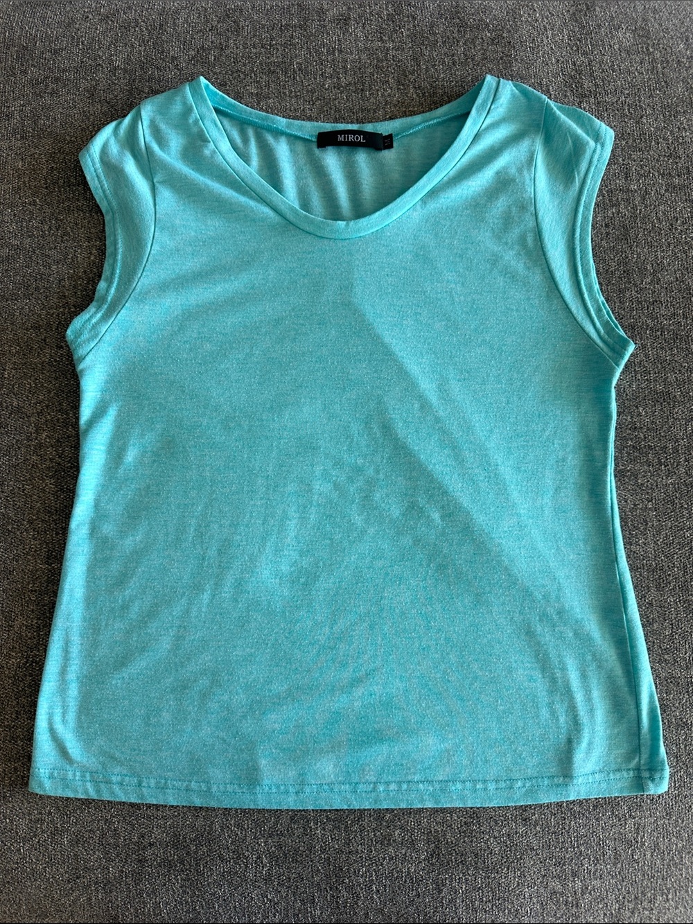 Women's Aqua Sleeveless Scoop Neck Top size M